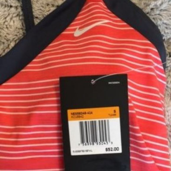 Sporty Women's Nike Tankini Vneck Top - Picture 4 of 8